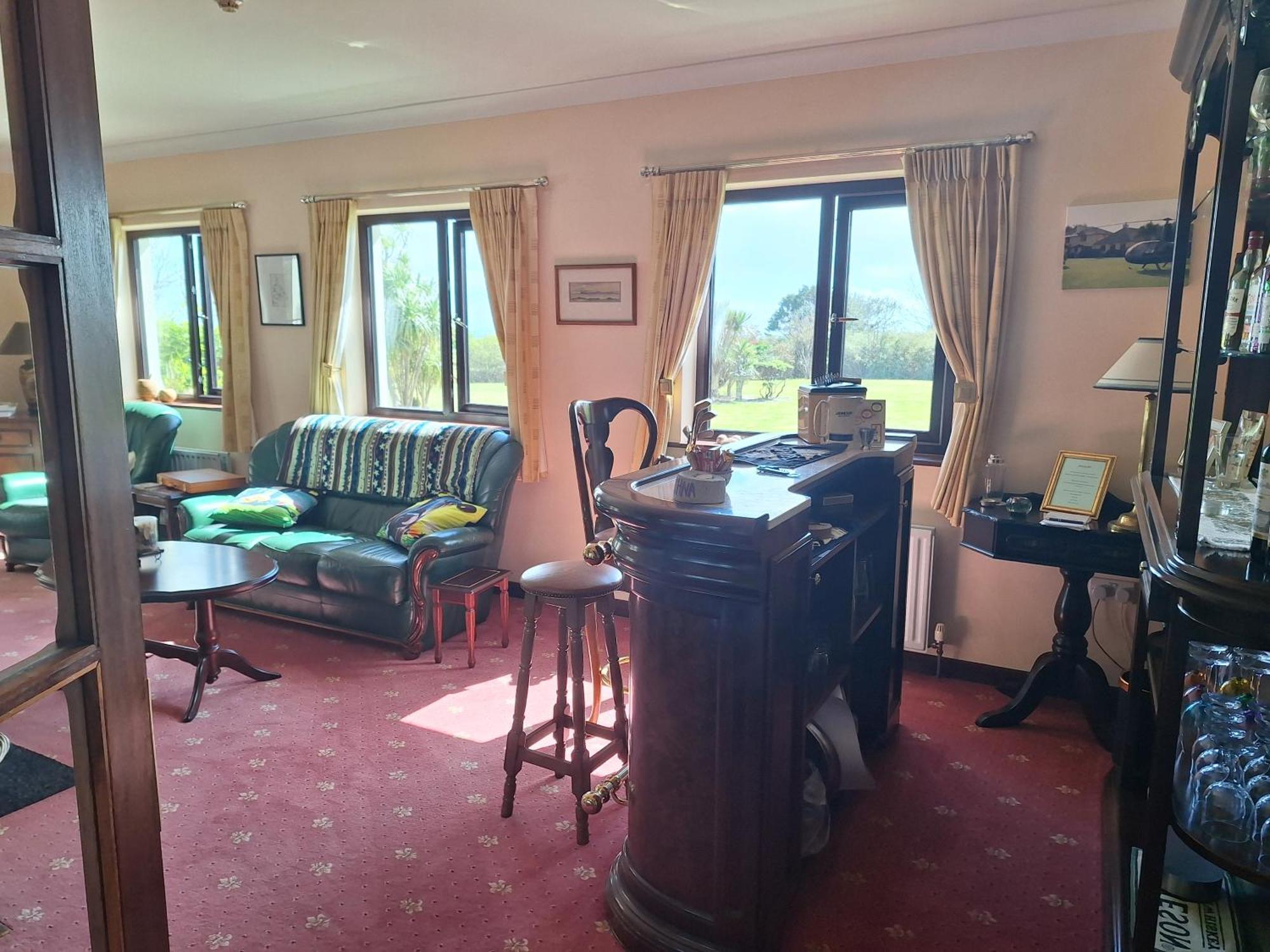 Corthna Lodge Schull Exteriör bild