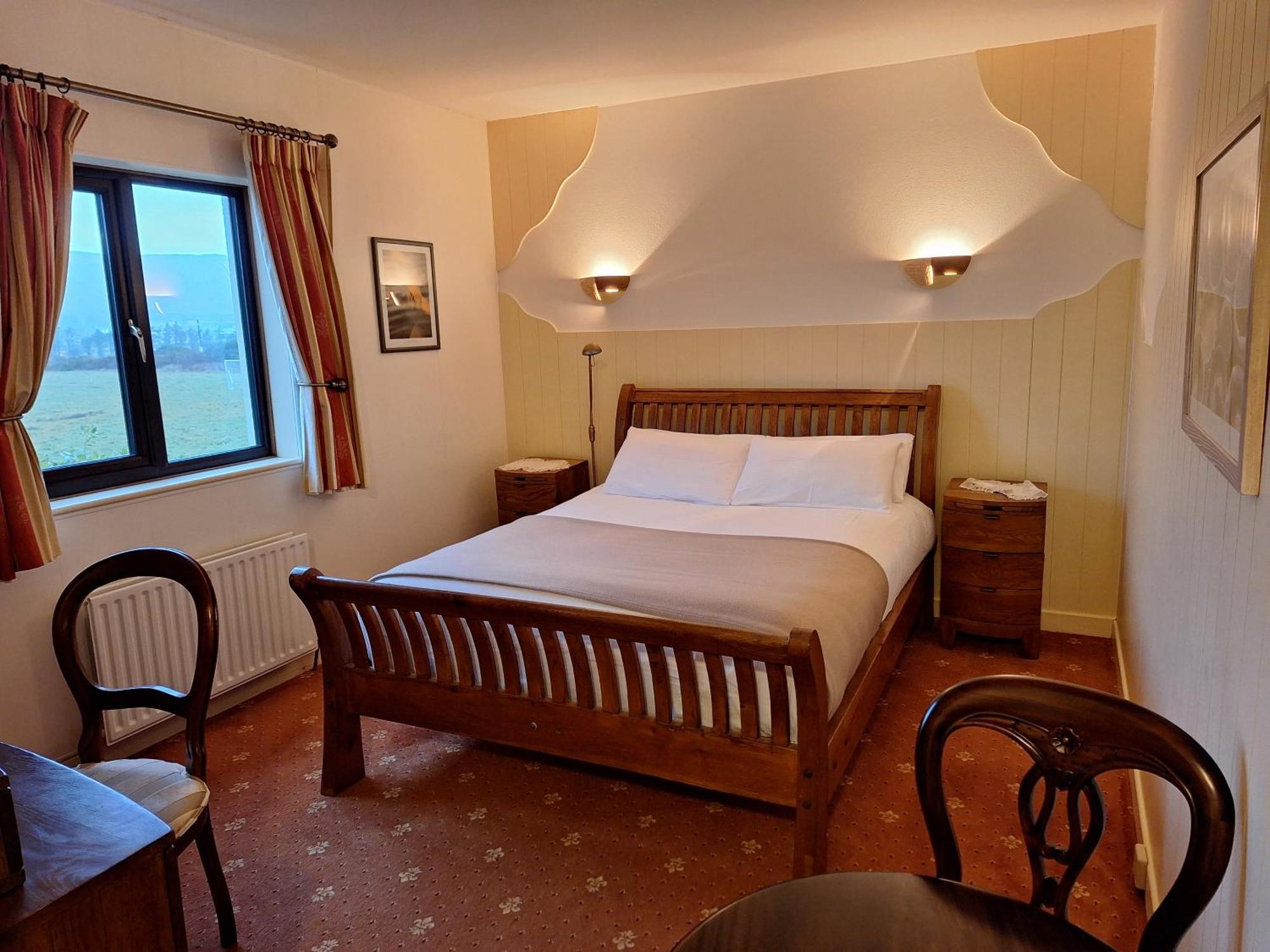 Corthna Lodge Schull Exteriör bild